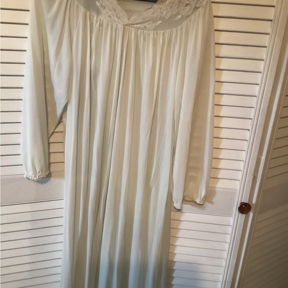 Elegant Cream Nightgown with Lace Trim, vintage Shadowline,size medium